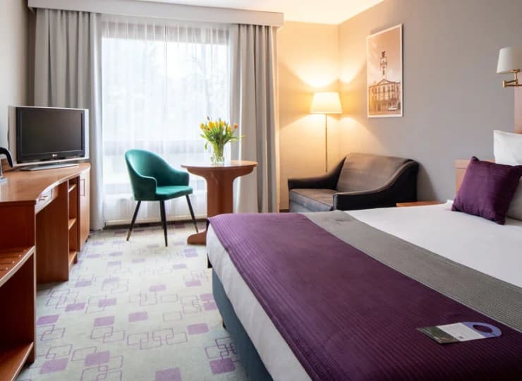 Pokój 2-osobowy double z wygodnym łóżkiem queen-size