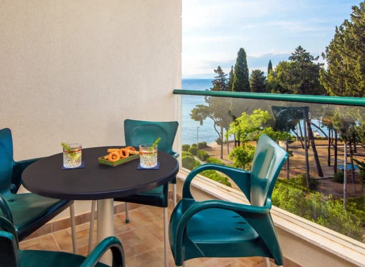 Balkon z widokiem na morze w premium suite
