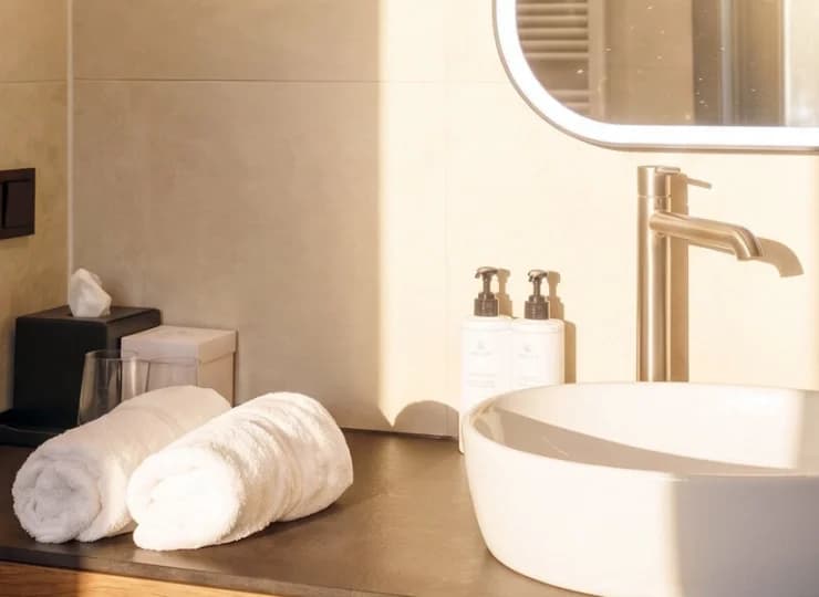 Każdy apartament ma łazienkę z prysznicem