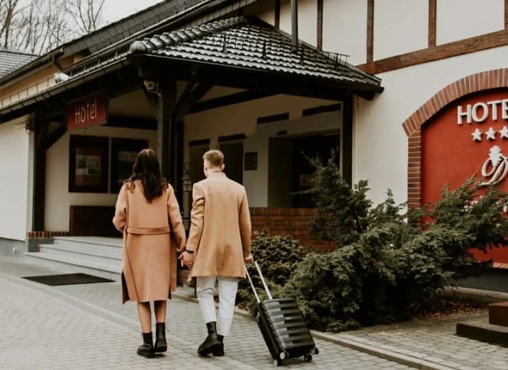 3* Hotel Dębowe Wzgórze jest położony w Pokrzywnej, w sercu Gór Opawskich