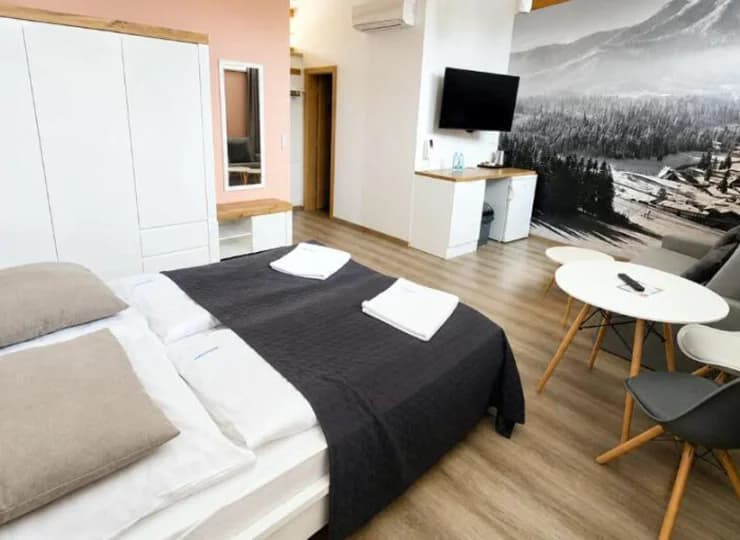 Znajdziecie tu pokoje typu standard, deluxe oraz apartamenty
