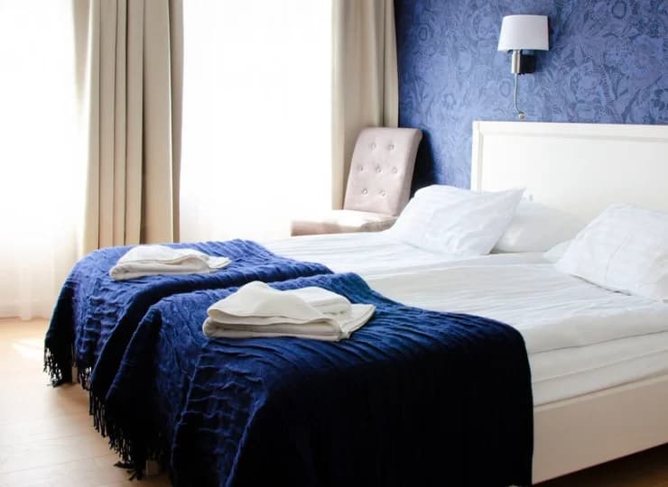Pokoje Lux dodatkowo posiadają balkon i możliwość dostawki