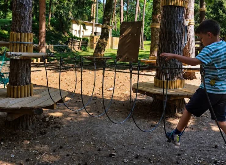 Park rozrywki jest otwarty sezonowo (zależnie od pogody)