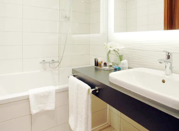 Łazienka apartamentu z wanną