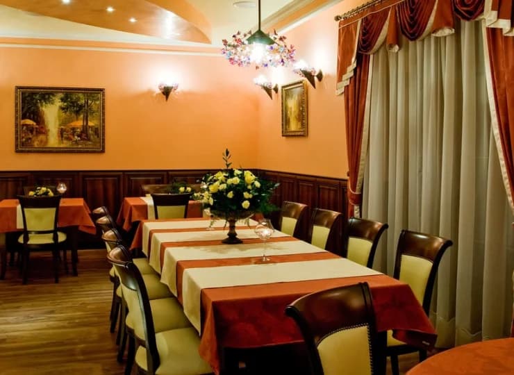 Wszystkie wnętrza restauracji są klimatyzowane