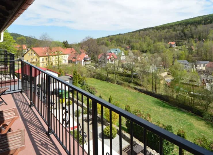 Część pokoi ma możliwość wyjścia na balkon