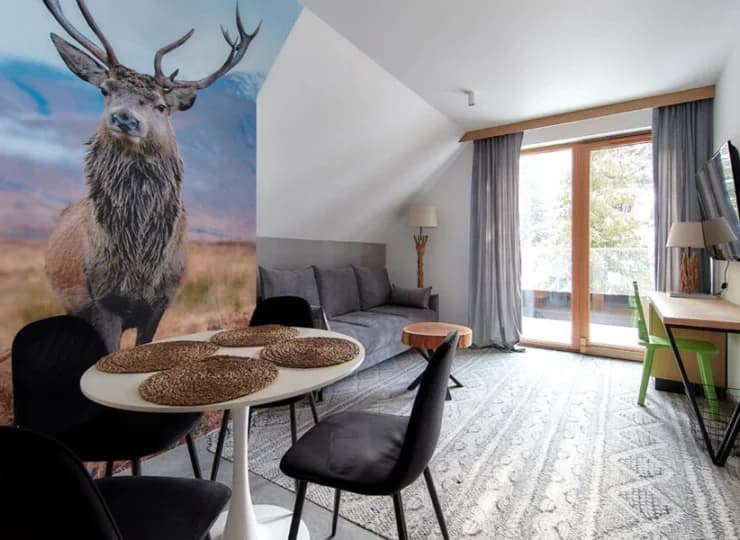 W 4-osobowym apartamencie nr 13 towarzyszą nam majestatyczne zwierzęta