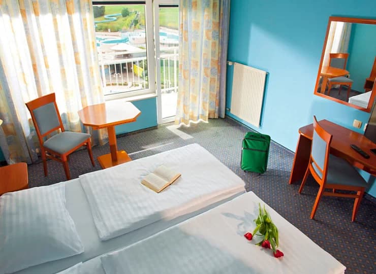 Pokój comfort z widokiem na basen
