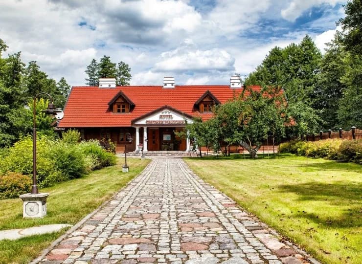 Hotel Dworek Wapionka zlokalizowany jest w najmniejszym mieście w Polsce
