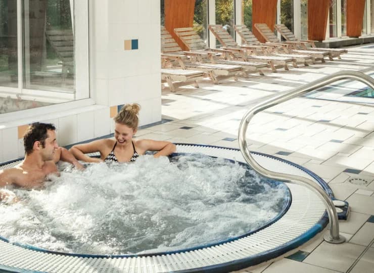 W hotelowej strefie wellness jest też jacuzzi
