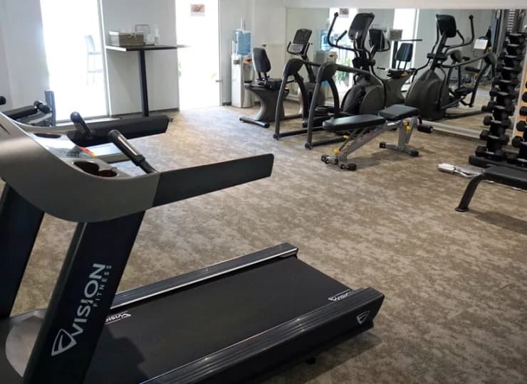 Do dyspozycji gości pozostaje także strefa fitness w sąsiednim 4* Hotelu Azúr