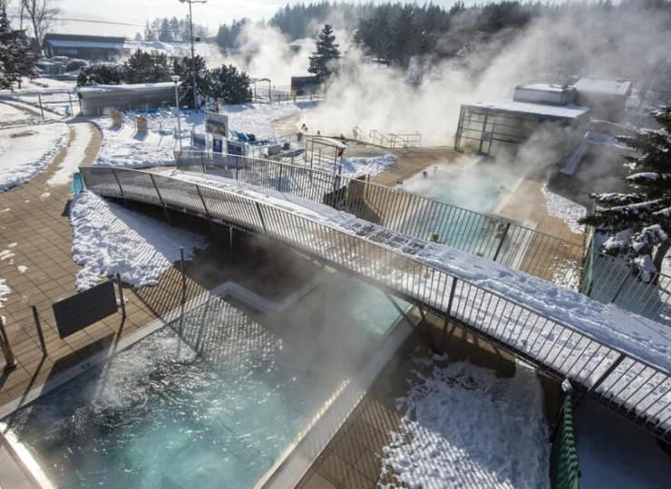 Park Termalny Vrbov to całoroczny kompleks basenów termalnych