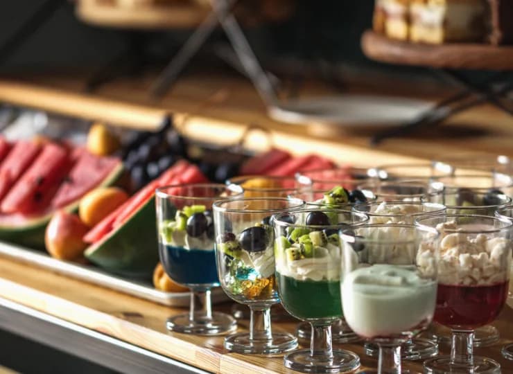 Restauracja pozwala odbyć kulinarną podróż z widokiem na Jezioro Solińskie