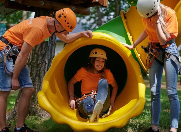 W Julinku znajduje się największy park linowy na Mazowszu