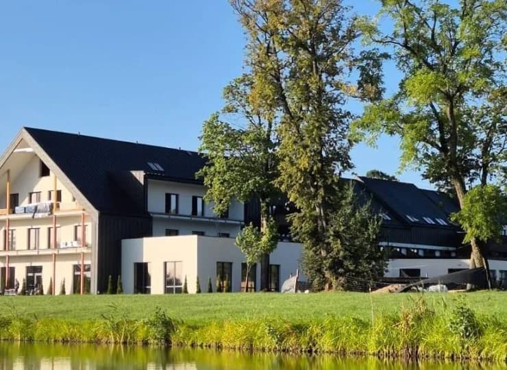 To hotel w Warlitach Wielkich koło Ostródy
