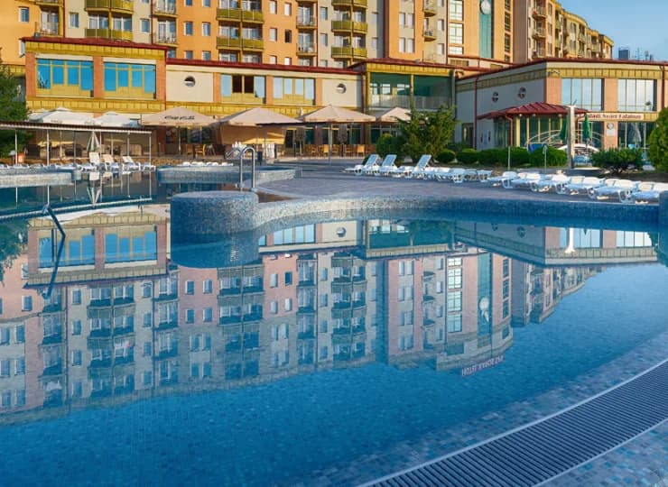 Hotel jest dedykowany wszystkim, którzy chcą zdrowo odpocząć