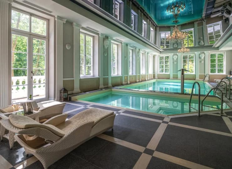 W hotelu zaaranżowano iście pałacową strefę wellness