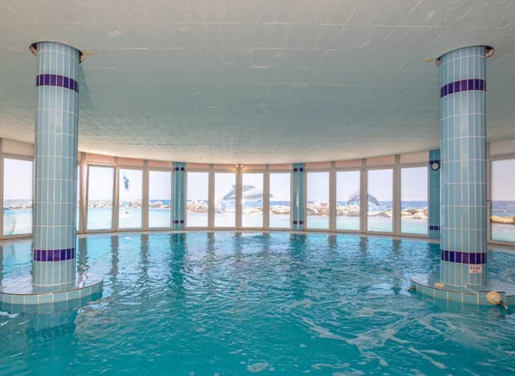 Hotel Marina dysponuje wewnętrznym basenem