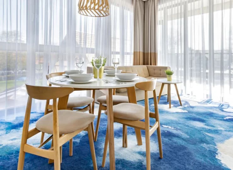 Każdy apartament Superior posiada własny balkon lub taras