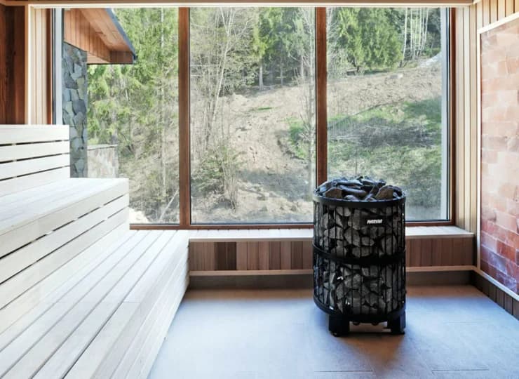 Dla gości dostępna jest sauna fińska oraz aromaterapeutyczna