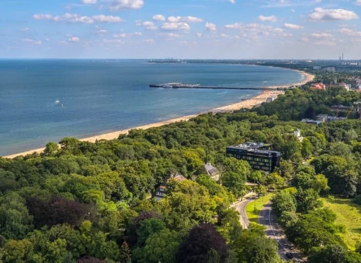 Hotel blisko morza jest idealny zarówno na wypoczynek, jak i zwiedzanie