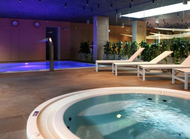 W strefie tej znajduje się m.in. jacuzzi
