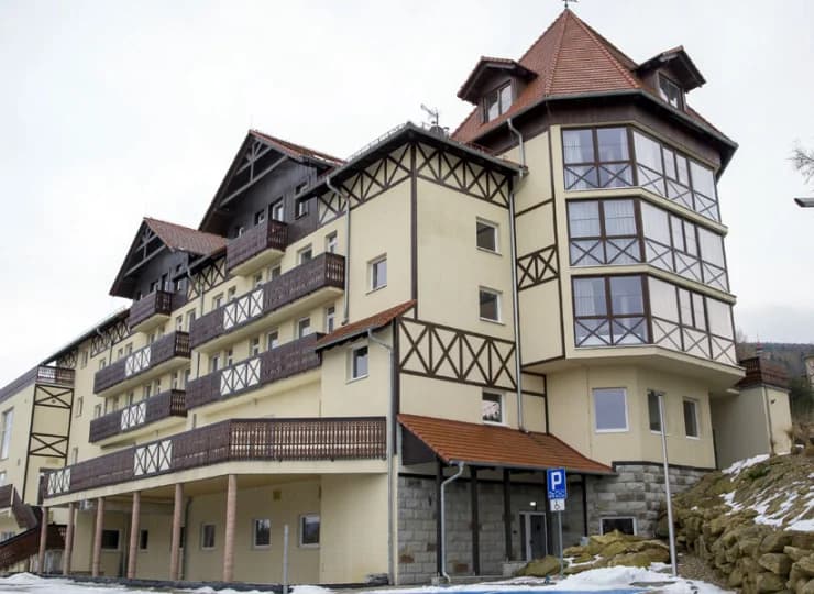 Ciesz się luksusem i spokojem, jakie oferuje Santa Christina