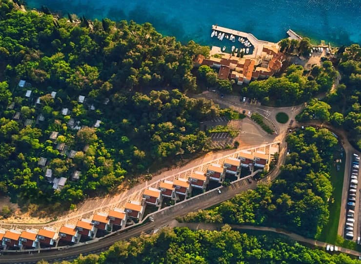 Z apartamentów jest blisko do plaży