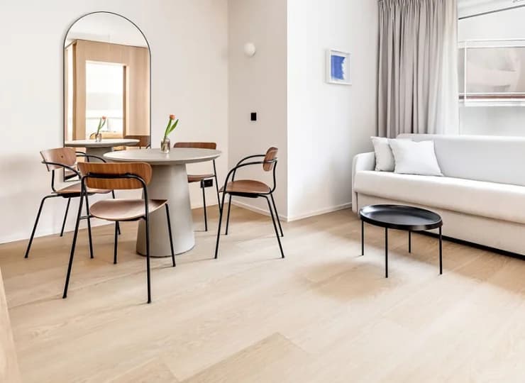 Pokój dzienny apartamentu od strony dziedzińca