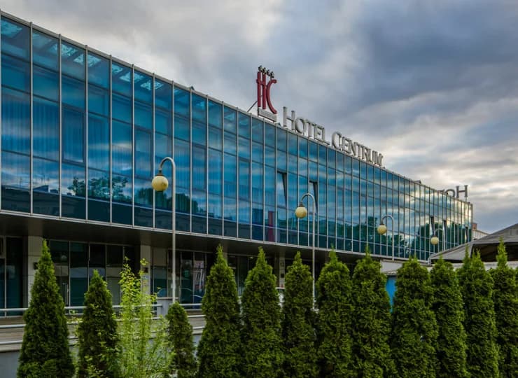 Pierwszy czterogwiazdkowy, prestiżowy hotel położony w centrum Nowej Huty