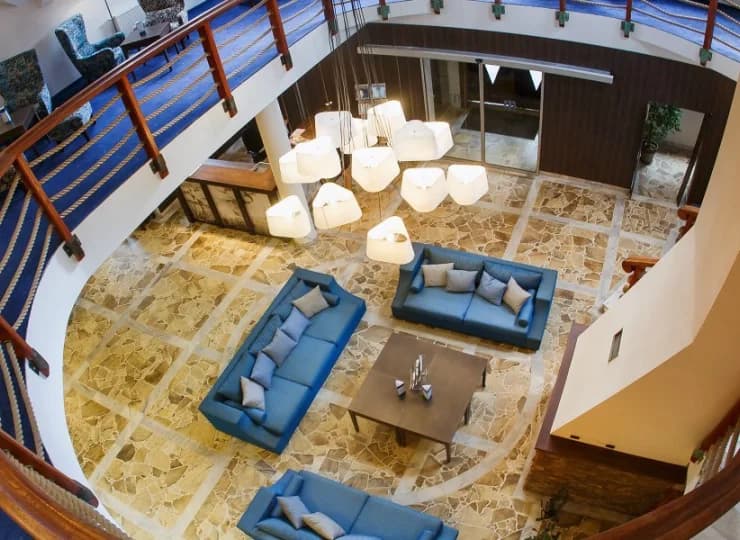 Recepcja Hotelu Masuria jest do dyspozycji gości przez całą dobę
