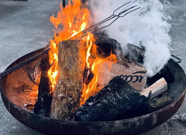 Jest tutaj możliwość rozpalenia ogniska