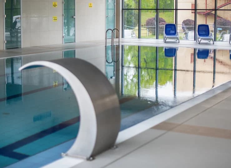 Dysze do hydromasażu pozwalają rozluźnić mięśnie pod ciśnieniem wody