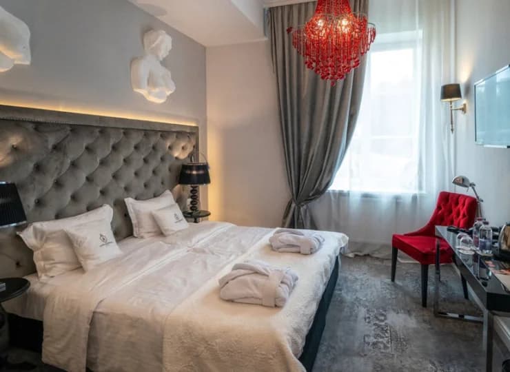Hotel Pałac Alexandrinum dysponuje komfortowo urządzonymi pokojami