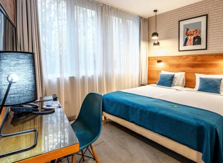 W jednym pokoju Junior Suite jest sofa, w drugim typowa sypialnia