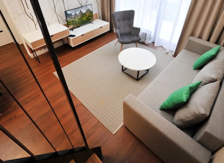 Dwupoziomowy apartament z antresolą może pomieścić 6 osób