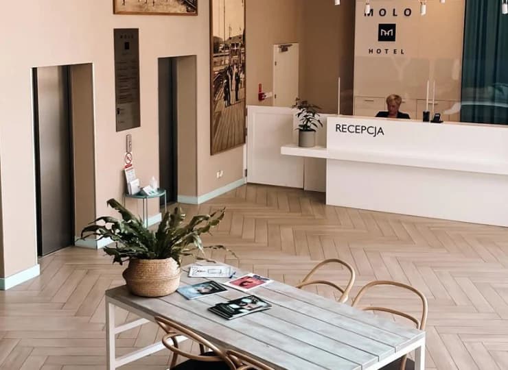 Hotel znajduje się w galerii handlowej Sopot Centrum
