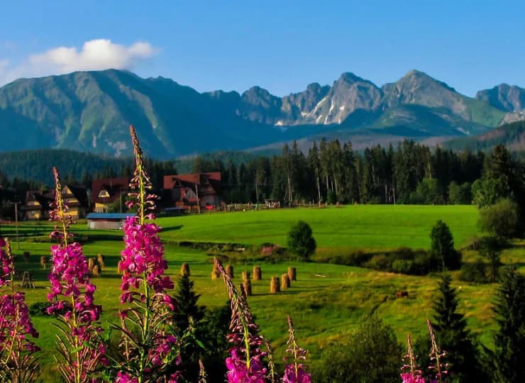 W Murzasichlu Tatry są niemal na wyciągnięcie ręki