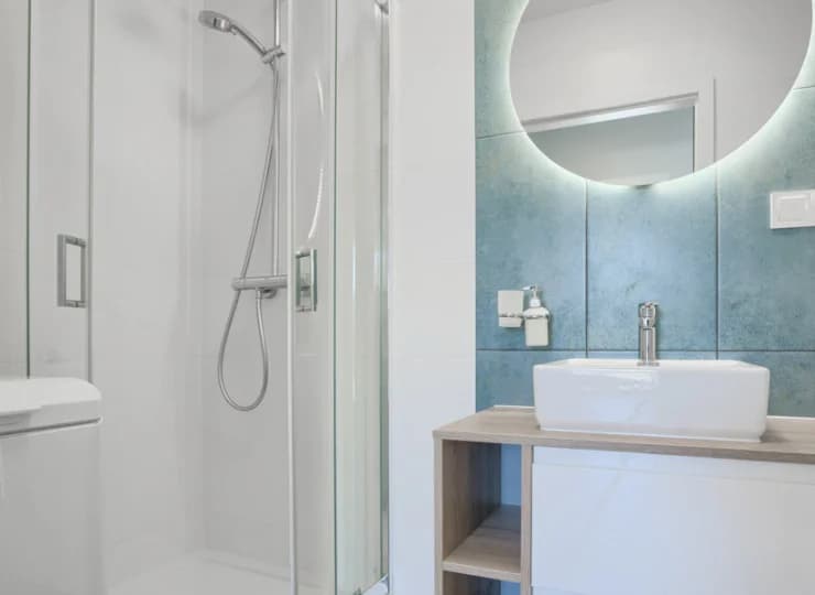 Apartamenty są wyposażone w czystą pościel i ręczniki