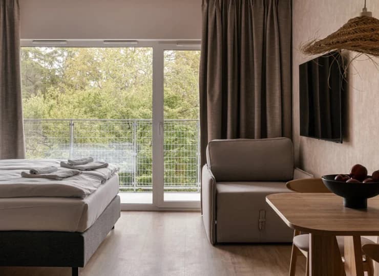 Na gości czekają zupełnie nowe apartamenty z balkonami i klimatyzacją