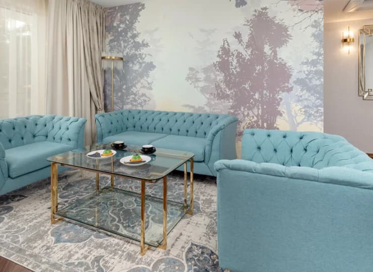 Apartament składa się z przestronnego pokoju dziennego oraz 2 sypialni