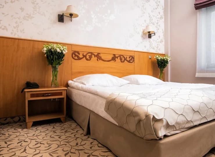 W pokojach superior dodatkowo jest ekspres do kawy