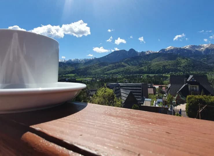Kawa z widokiem na Tatry? Górski Pałacyk zaprasza