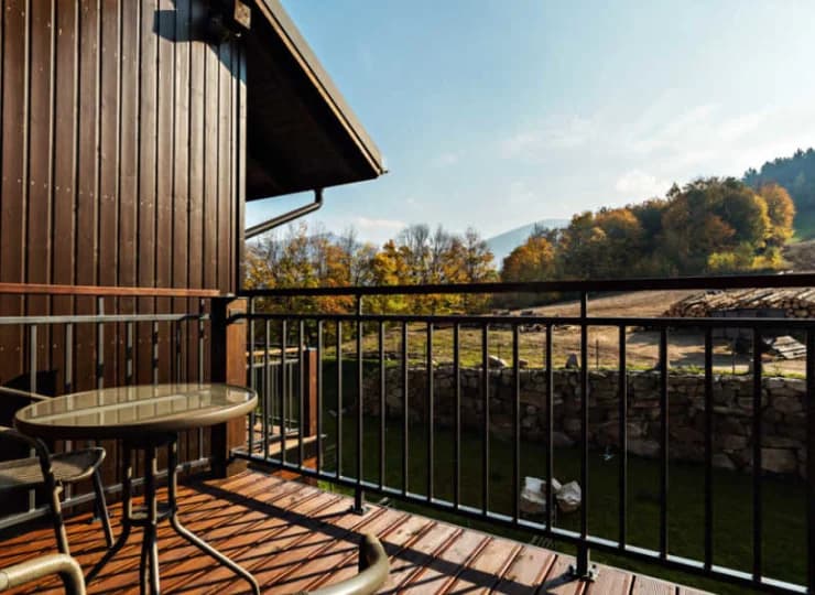 Apartamenty posiadają również balkony