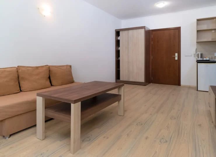 Apartament 2+2 junior suite jest dwupokojowy