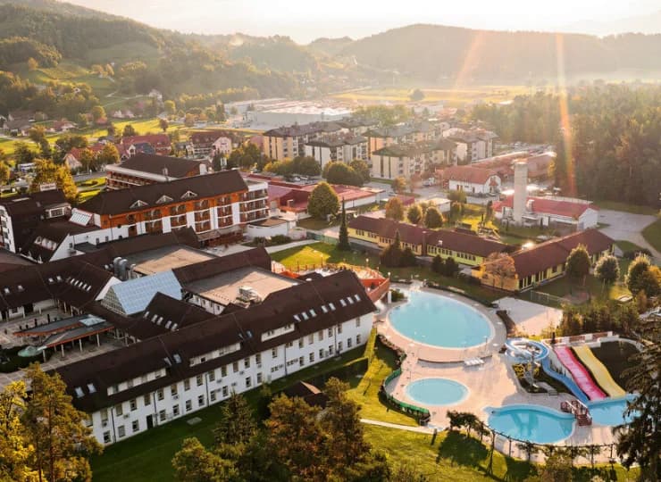 Kilkanaście km od hotelu znajduje się kompleks termalny Terme Zrece
