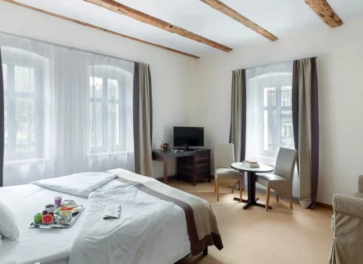 Pokoje w Hotelu Impresja są proste i przestronne