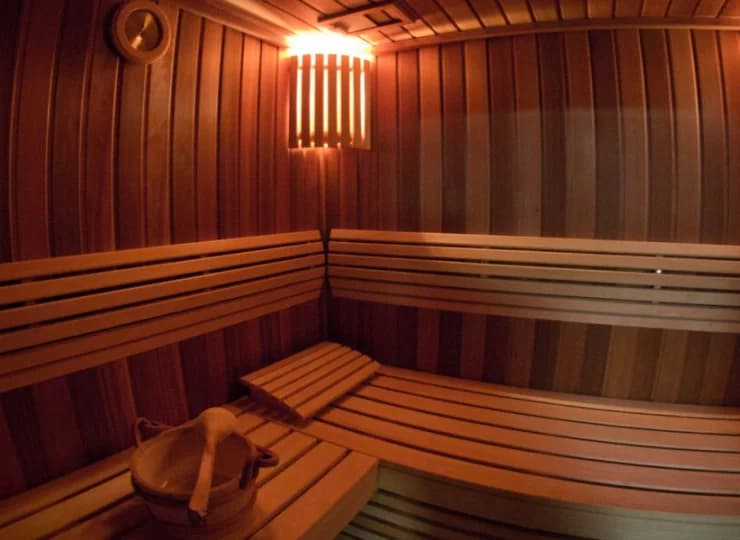 Jednym z miejsc sprzyjających relaksowi jest hotelowa sauna