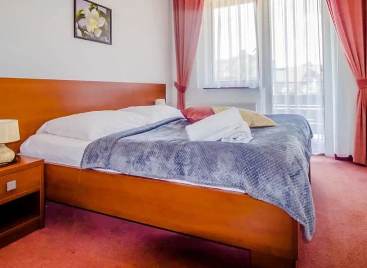 Udogodnieniem w pokoju jest własny balkon