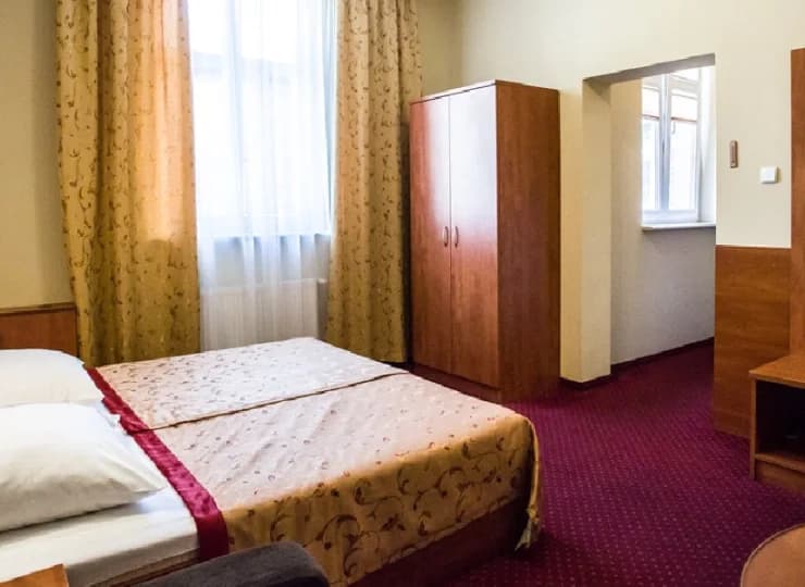  W pokojach znajduje się TV Sat, radio, sejf, zestaw do parzenia kawy i herbaty